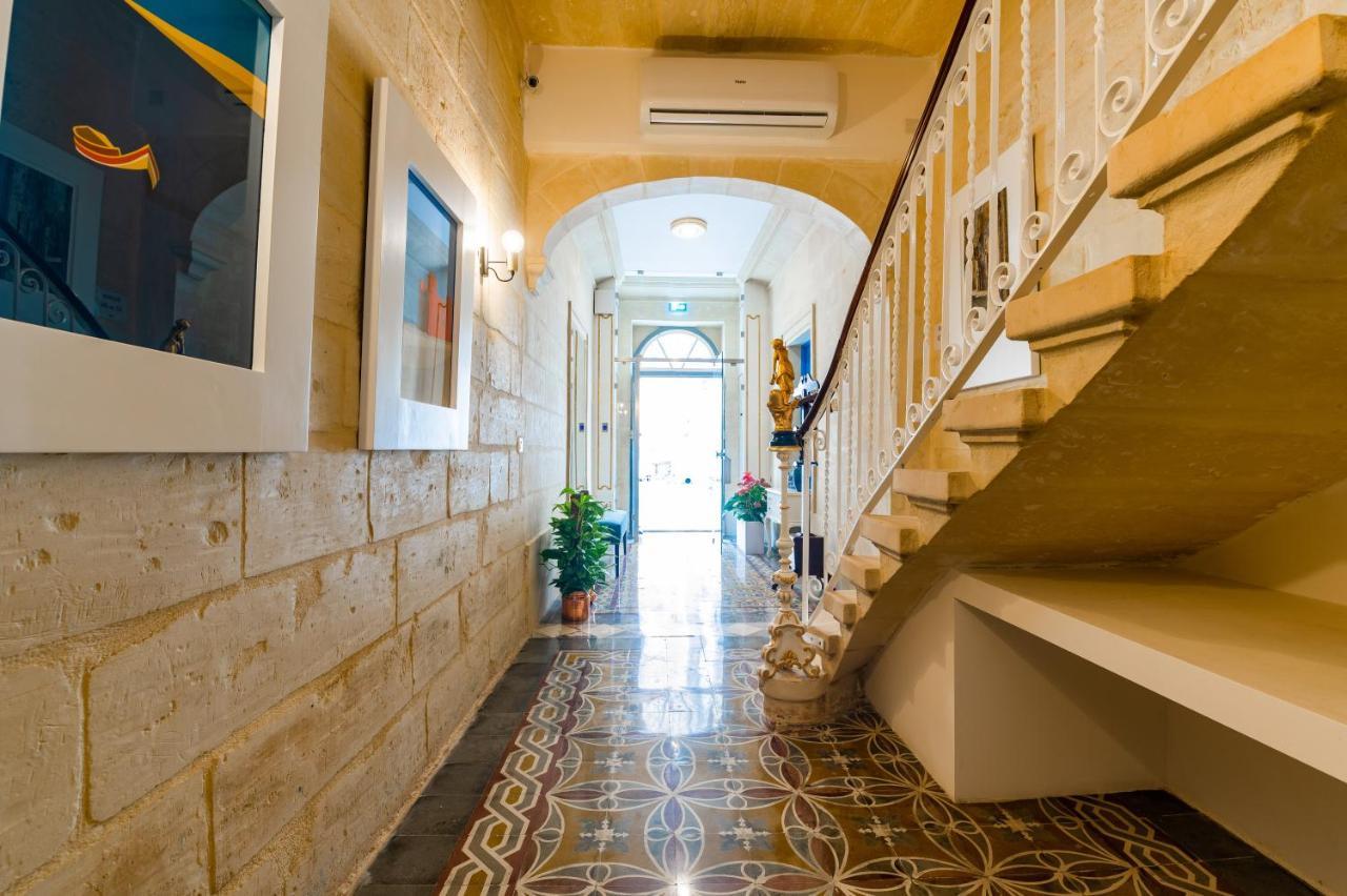 Hotel Monreal Boutique Townhouse - R024Rm5 Paola Exteriér fotografie